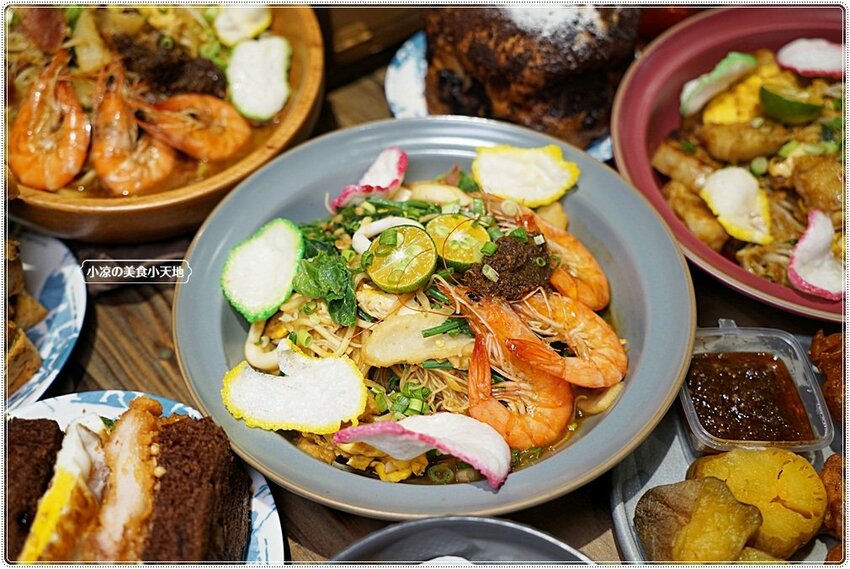 老屋翻新森林系早午餐！！台中首見東南亞特色早午餐，巨無霸肉桂捲、手作生吐司，今天來一趟異國風早午餐brunch吧！！(第二市場美食)