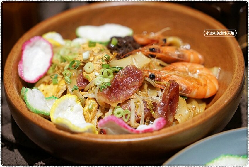 老屋翻新森林系早午餐！！台中首見東南亞特色早午餐，巨無霸肉桂捲、手作生吐司，今天來一趟異國風早午餐brunch吧！！(第二市場美食)