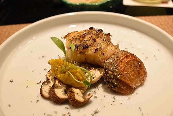 台北美食【辰壽司割烹】期間限定大閘蟹套餐/不用自己動手剝/超濃郁的蟹膏蟹肉握壽司/台北頂級無菜單日本料理/預約制 - 壽司羊 的 美食旅行