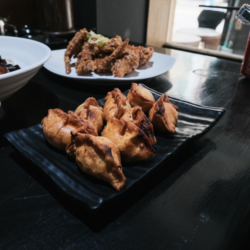 【高雄 新興】韓國歐巴料理滿月보름달 韓式正統炸醬麵和炸雞一次滿足