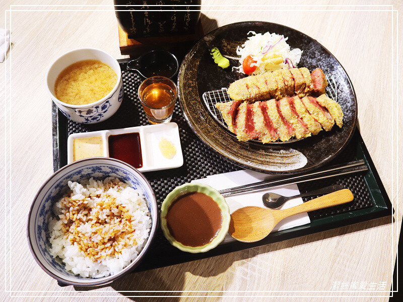 揪丼 日式丼飯の海鮮丼飯-桃園/各式生熟食丼飯套餐.內用飲料味噌湯免費喝!還有壽星及身份證字號優惠 - 潔絲蜜愛生活