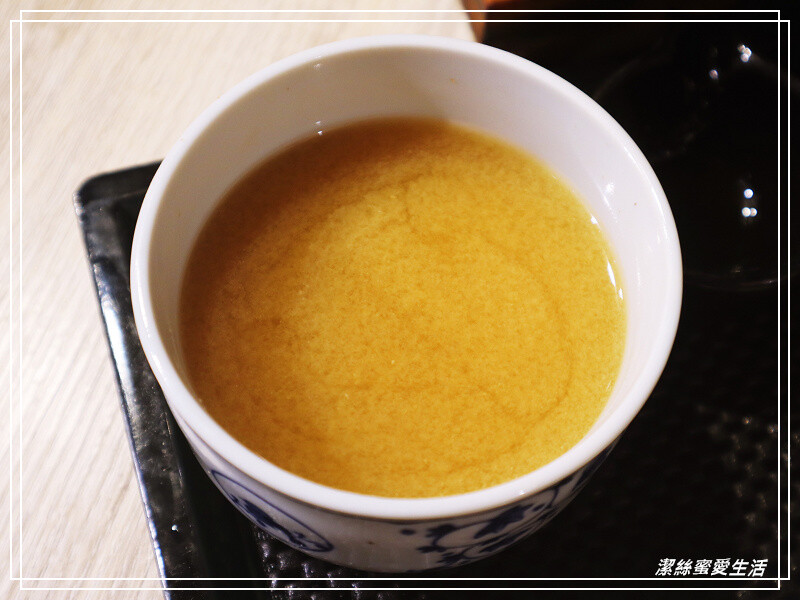 揪丼 日式丼飯の海鮮丼飯-桃園/各式生熟食丼飯套餐.內用飲料味噌湯免費喝!還有壽星及身份證字號優惠 - 潔絲蜜愛生活