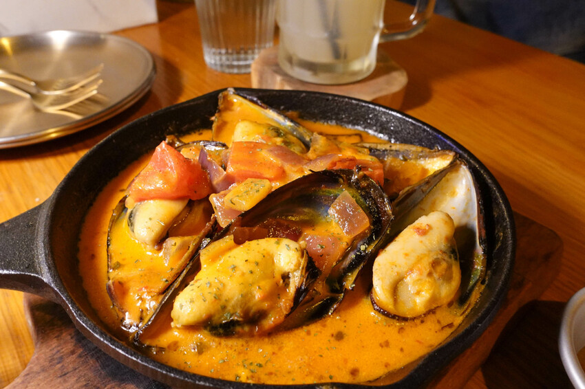 新北市板橋區【美食】來吧sunset南洋異國料理,像是在海灘一樣放鬆!新北板橋餐酒館推薦