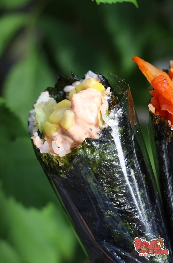 【台南美食】近20種口味的韓式海苔飯捲，竟然把鰻魚和魷魚都一次包進來：明洞海苔飯捲-鹽行店 - 熱血玩台南。跳躍新世界