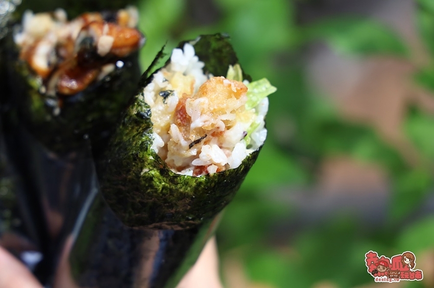 【台南美食】近20種口味的韓式海苔飯捲，竟然把鰻魚和魷魚都一次包進來：明洞海苔飯捲-鹽行店 - 熱血玩台南。跳躍新世界