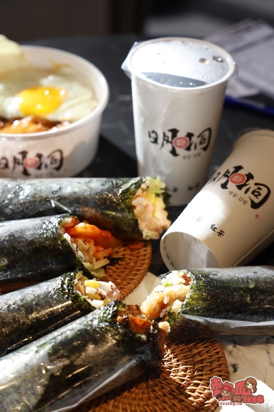 【台南美食】近20種口味的韓式海苔飯捲，竟然把鰻魚和魷魚都一次包進來：明洞海苔飯捲-鹽行店 - 熱血玩台南。跳躍新世界