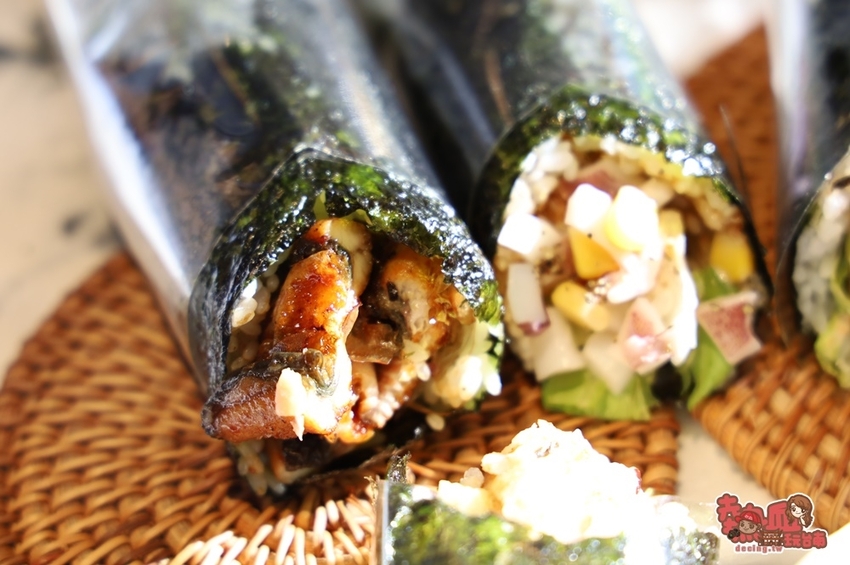 【台南美食】近20種口味的韓式海苔飯捲，竟然把鰻魚和魷魚都一次包進來：明洞海苔飯捲-鹽行店 - 熱血玩台南。跳躍新世界