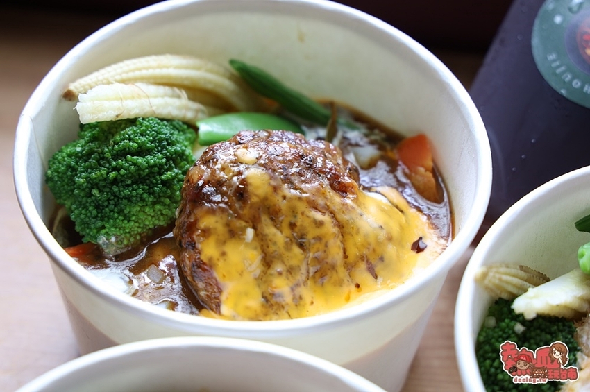 【台南美食】這間店真的不好說！120年老宅內販售著「不好說的咖哩」給你最不好說的一頓美食饗宴：不好說料理工作室 - 熱血玩台南。跳躍新世界