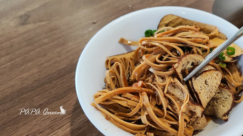 台中市西區胖媽炒麵-模範店 台味炒麵35元起,早上6:30 open營業中