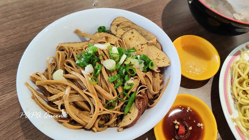 台中市西區胖媽炒麵-模範店 台味炒麵35元起,早上6:30 open營業中