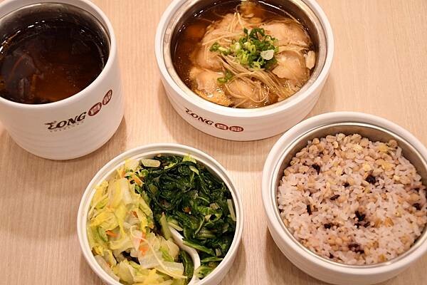 美術館餐廳推薦【真籠餐飲】真健康、蒸美食，絕對是你想不到的好吃美味！餐餐來吃都不鹹膩！打破你對健康餐