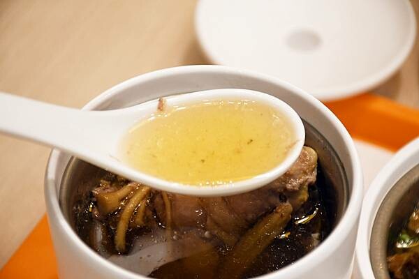 美術館餐廳推薦【真籠餐飲】真健康、蒸美食，絕對是你想不到的好吃美味！餐餐來吃都不鹹膩！打破你對健康餐