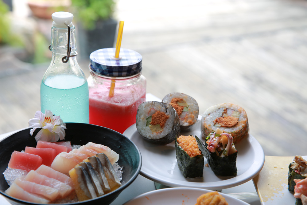 【台南吃到飽】平價日本料理吃到飽／無限量供應／東加和漢創作料理／東東餐飲事業集團 · 算命的說我很愛吃