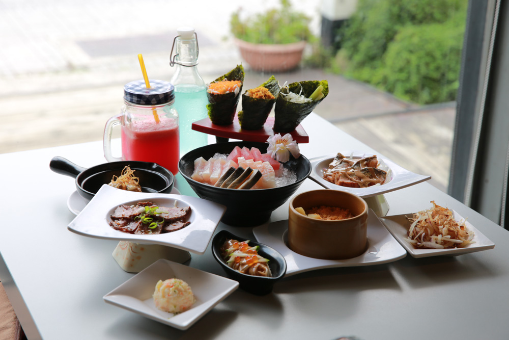 【台南吃到飽】平價日本料理吃到飽／無限量供應／東加和漢創作料理／東東餐飲事業集團 · 算命的說我很愛吃