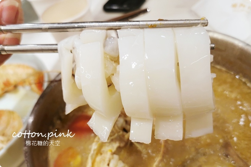 台中人氣火鍋～嗑肉石鍋最新二代店大升級！全台第一家！蔬菜、咖哩飯、霜淇淋吃到飽！ - 棉花糖的天空