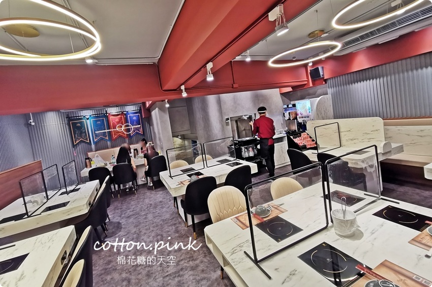 台中人氣火鍋～嗑肉石鍋最新二代店大升級！全台第一家！蔬菜、咖哩飯、霜淇淋吃到飽！ - 棉花糖的天空