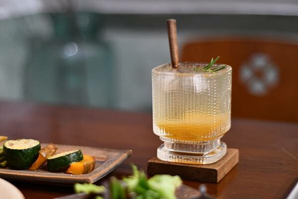 【台南中西區】海安路巷弄裡的咖哩專賣店,老宅的用餐氛圍很讚,