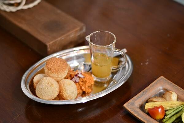 【台南中西區】海安路巷弄裡的咖哩專賣店,老宅的用餐氛圍很讚,