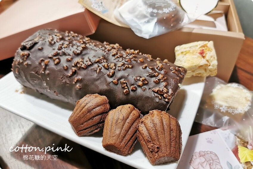 台中雞蛋糕這家最搞怪!肥貓抓雞蛋獨家東泉雞蛋糕~台中新必吃 - 棉花糖的天空