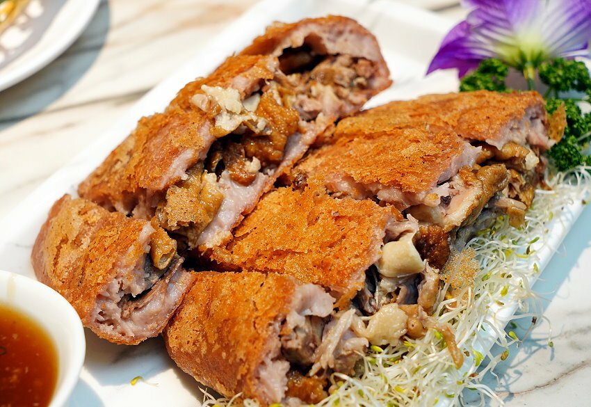 【高雄美食】蒸鮮腸粉．高雄茶餐廳必吃名單!江南炸子雞、芋泥鴨推薦~