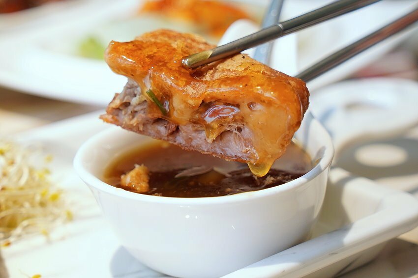 【高雄美食】蒸鮮腸粉．高雄茶餐廳必吃名單!江南炸子雞、芋泥鴨推薦~