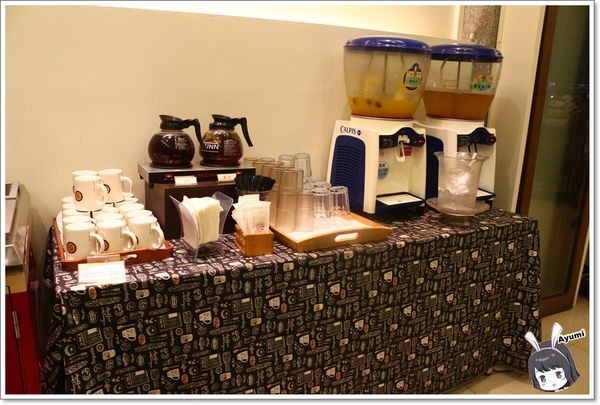 永恆天詩義式美食館：『愛評體驗券』永恆天詩義式美食咖啡館／專屬停車場／供應自助暢食沙拉吧／無限享受Häagen-Dazs冰淇淋／永恆天詩烘焙坊手作甜點