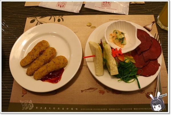 永恆天詩義式美食館：『愛評體驗券』永恆天詩義式美食咖啡館／專屬停車場／供應自助暢食沙拉吧／無限享受Häagen-Dazs冰淇淋／永恆天詩烘焙坊手作甜點