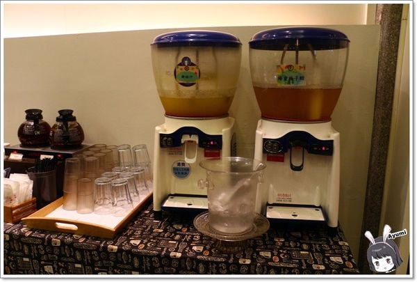 永恆天詩義式美食館：『愛評體驗券』永恆天詩義式美食咖啡館／專屬停車場／供應自助暢食沙拉吧／無限享受Häagen-Dazs冰淇淋／永恆天詩烘焙坊手作甜點