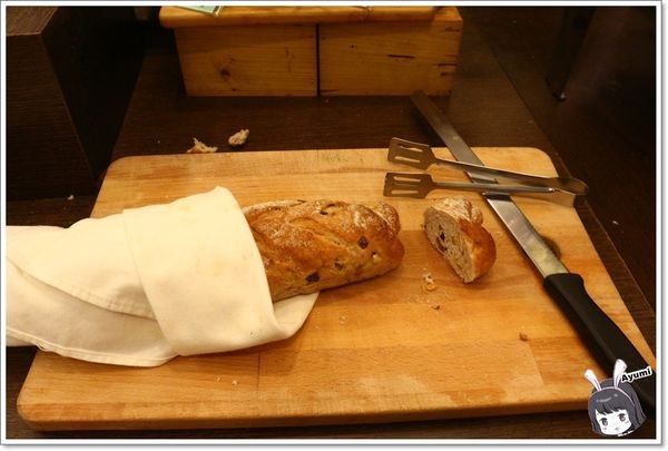 永恆天詩義式美食館：『愛評體驗券』永恆天詩義式美食咖啡館／專屬停車場／供應自助暢食沙拉吧／無限享受Häagen-Dazs冰淇淋／永恆天詩烘焙坊手作甜點