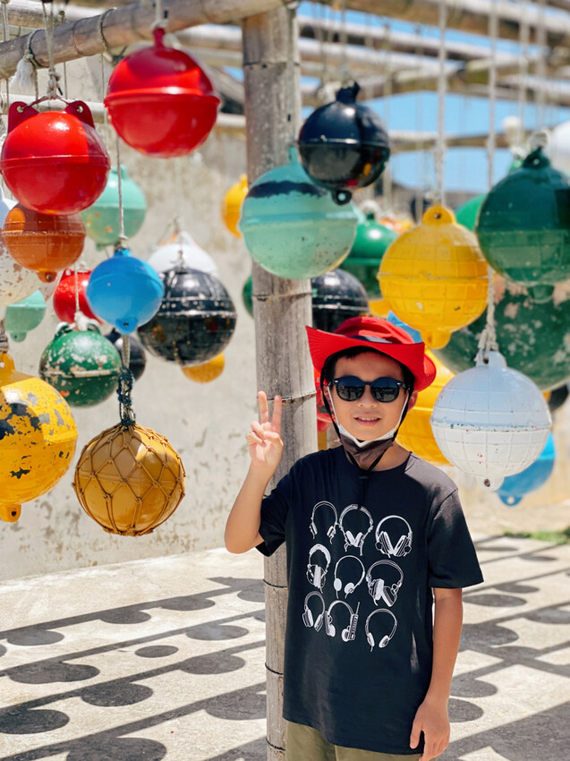 南寮古厝 浮球秘境 | 繽紛浮球當背景 網美IG打卡景點來澎湖怎能錯過。順道體驗漁村文化之美 近摩西分海。澎湖旅遊 / 澎湖景點