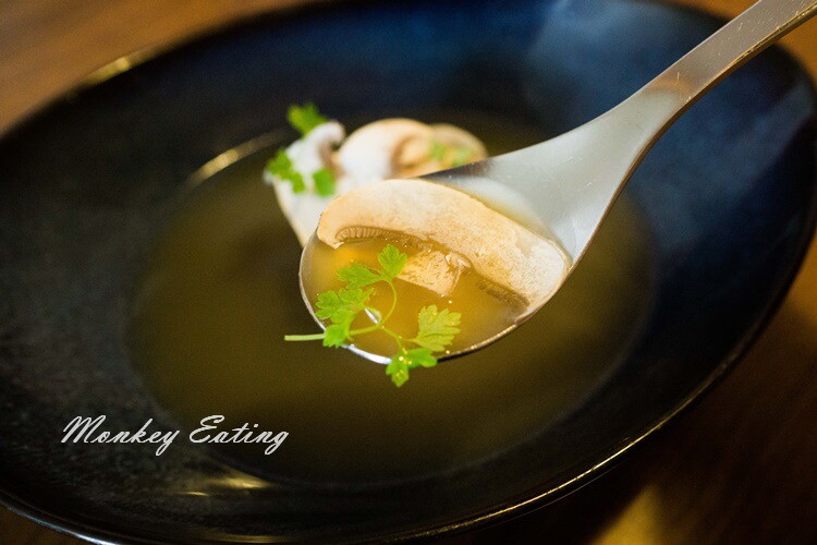 Frenchie Frenchie｜台中米其林推薦法式餐酒館，質感包廂餐點精緻，慶生約會餐廳 - 貪吃猴的幻想