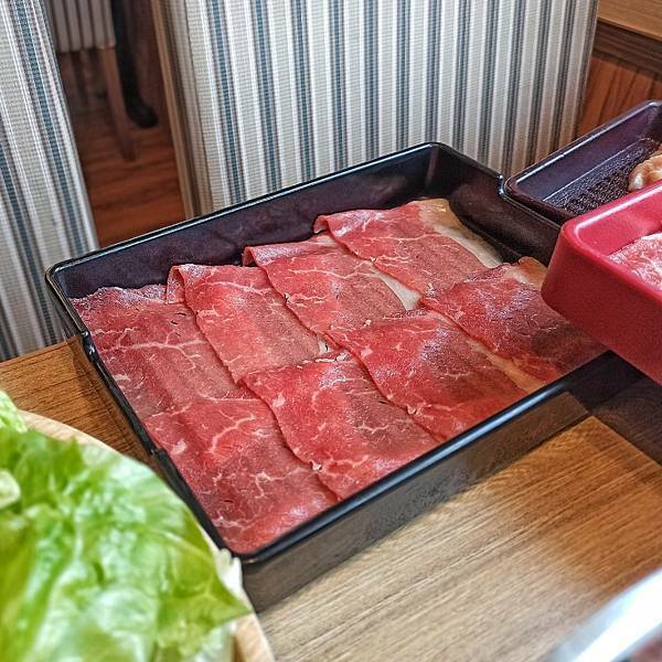 【台北信義】涮乃葉信義遠百店，信義A13，好吃咖哩飯，新鮮蔬菜吃到飽，壽司吃到飽