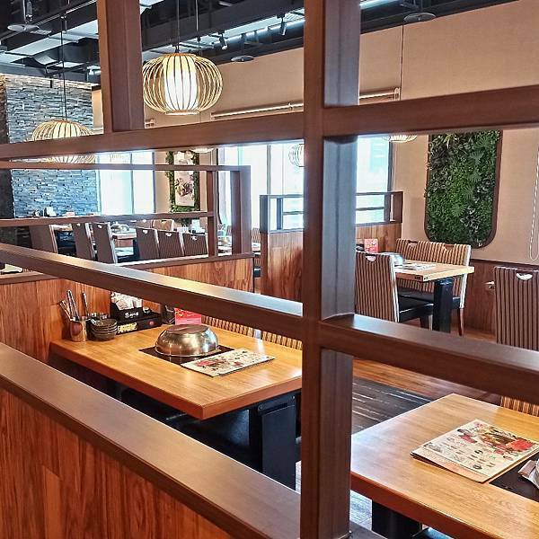 【台北信義】涮乃葉信義遠百店，信義A13，好吃咖哩飯，新鮮蔬菜吃到飽，壽司吃到飽