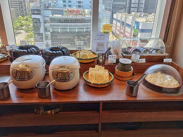 【台北信義】涮乃葉信義遠百店，信義A13，好吃咖哩飯，新鮮蔬菜吃到飽，壽司吃到飽