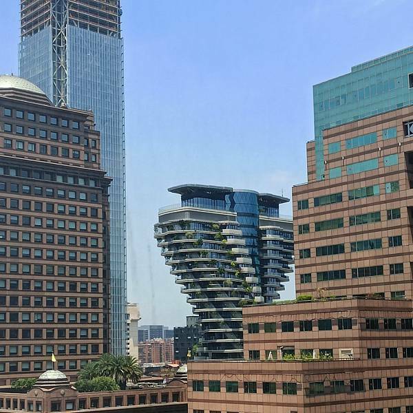 【台北信義】涮乃葉信義遠百店，信義A13，好吃咖哩飯，新鮮蔬菜吃到飽，壽司吃到飽