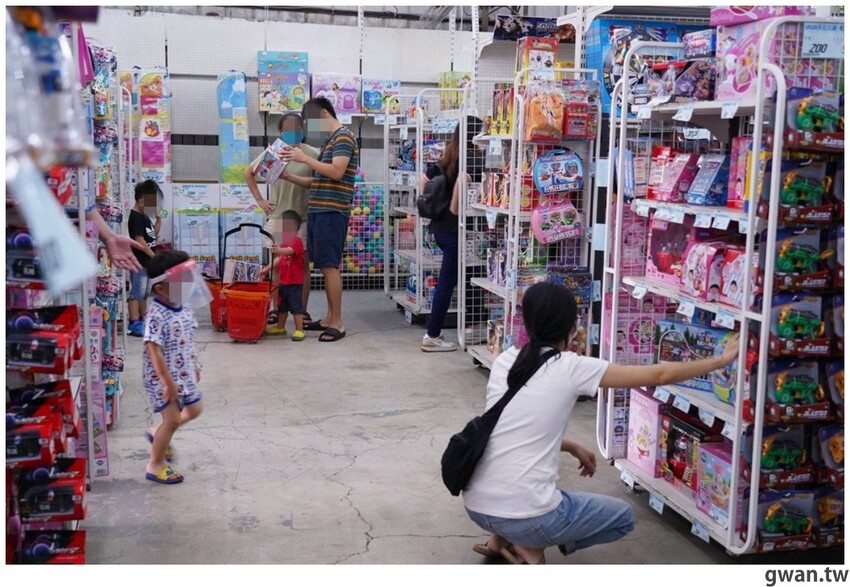 一中也有三色地瓜球!這間超大顆,還有限量獨賣蜜地瓜