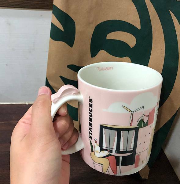 [ 新竹星巴克 ]星巴克新竹關埔門市/輪船S造型/星巴克得來速免下車/星巴克酒精飲品/新竹好市多附近星巴克