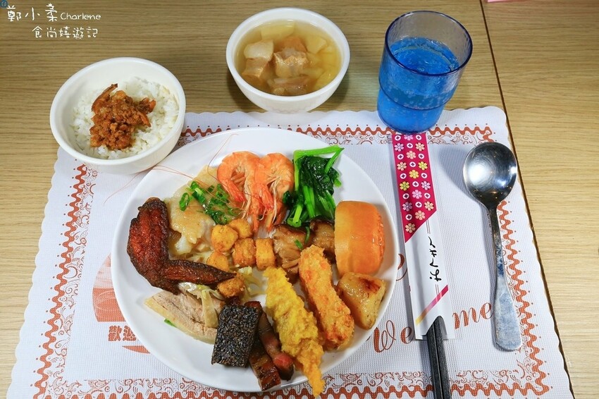 南投竹山|海盜村-一票到底.寵物親子友善景點.景觀彩繪園區|兩天一夜兩日樂園無限暢玩.一泊四食.晚餐BBQ自助