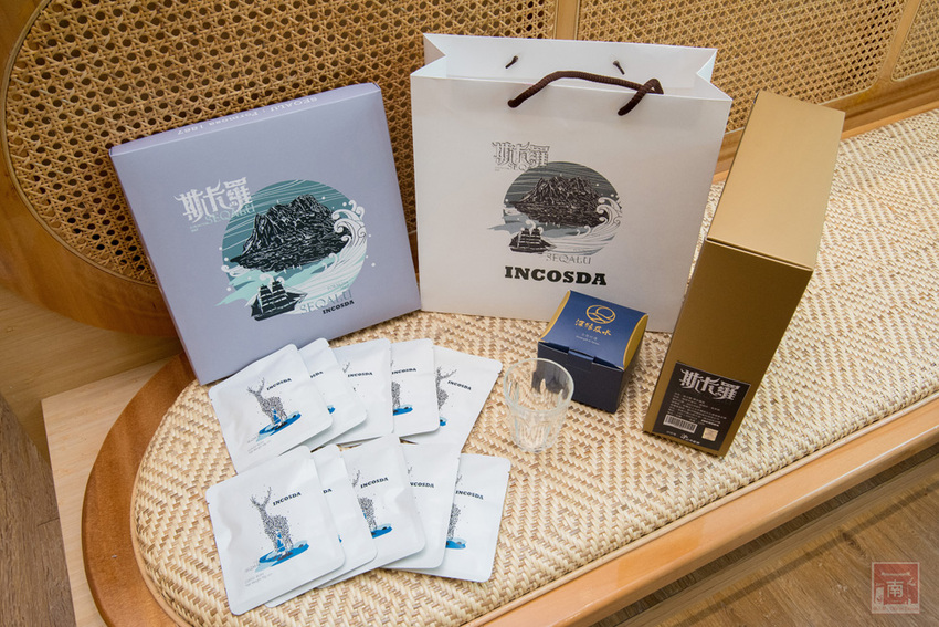 【臺南美食】斯卡羅聯名禮盒預購中|藤編技術融入到咖啡館中|外帶飲品免費升級|咖啡.肉桂捲必嘗|企業咖啡豆~穎可達咖啡 - 南人幫