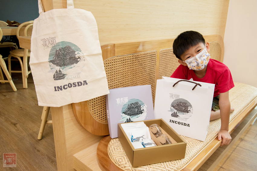 【臺南美食】斯卡羅聯名禮盒預購中|藤編技術融入到咖啡館中|外帶飲品免費升級|咖啡.肉桂捲必嘗|企業咖啡豆~穎可達咖啡 - 南人幫