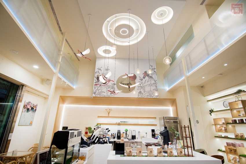 【臺南美食】斯卡羅聯名禮盒預購中|藤編技術融入到咖啡館中|外帶飲品免費升級|咖啡.肉桂捲必嘗|企業咖啡豆~穎可達咖啡 - 南人幫