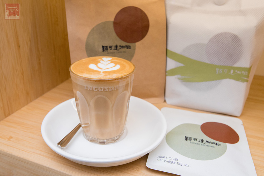 【臺南美食】斯卡羅聯名禮盒預購中|藤編技術融入到咖啡館中|外帶飲品免費升級|咖啡.肉桂捲必嘗|企業咖啡豆~穎可達咖啡 - 南人幫