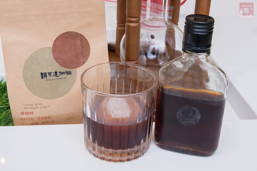 【臺南美食】斯卡羅聯名禮盒預購中|藤編技術融入到咖啡館中|外帶飲品免費升級|咖啡.肉桂捲必嘗|企業咖啡豆~穎可達咖啡 - 南人幫