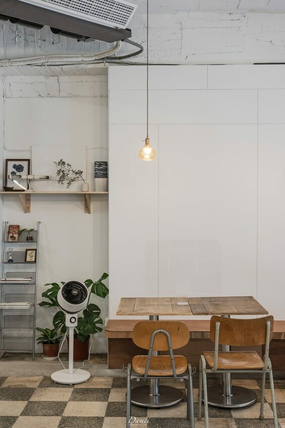 台北中山|嶼木早餐-老房裡的手工漢堡、印度烤餅,舒服吃上一份早午餐 - 大妹吃太飽