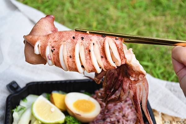 誰說健康餐盒一定無味，台南易立低卡餐16 種主餐，牛腱飯、烤魷魚天天吃