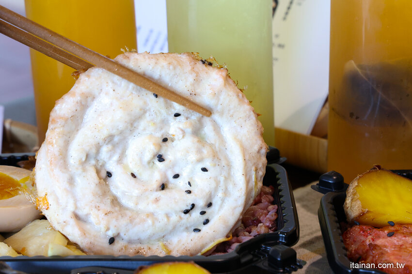 低卡餐也吹網美風!不一樣的低卡餐，獨特蒸烤技術，更好吃更有味道更健康「易立低卡餐」台南東區便當 @台南好Food遊