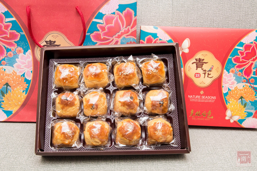 【臺南美食】中秋禮盒新花樣｜暢銷新品｜傳統糕點結合芬蘭valio極光奶油｜八寶肉包｜椪餅禮盒~~克林台包 - 南人幫