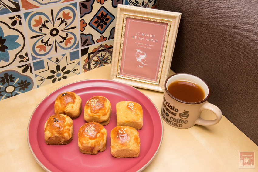 【臺南美食】中秋禮盒新花樣｜暢銷新品｜傳統糕點結合芬蘭valio極光奶油｜八寶肉包｜椪餅禮盒~~克林台包 - 南人幫