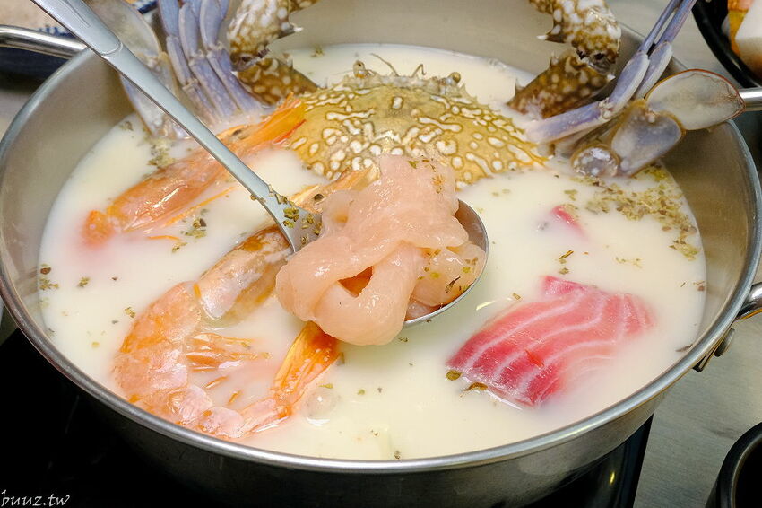 全新自助吧繽紛亮相！養鍋涮涮鍋，好湯配鮮美海鮮，霜淇淋、冰淇淋吃到嗨，好養券加肉吃飽飽！