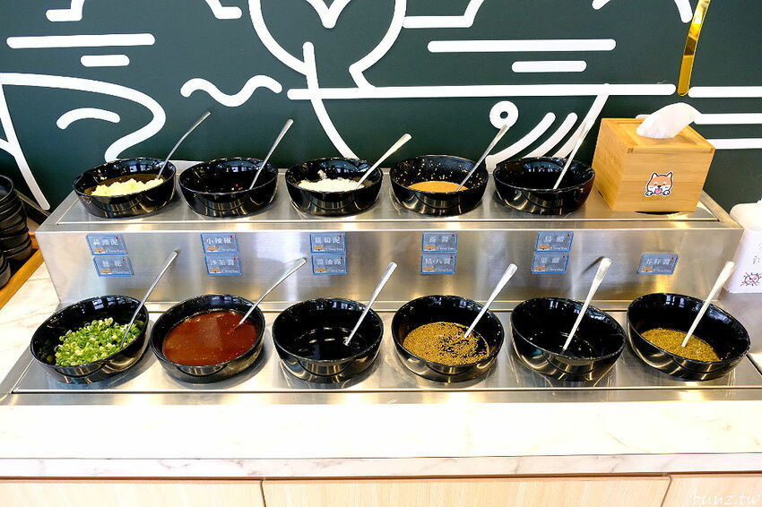 全新自助吧繽紛亮相！養鍋涮涮鍋，好湯配鮮美海鮮，霜淇淋、冰淇淋吃到嗨，好養券加肉吃飽飽！